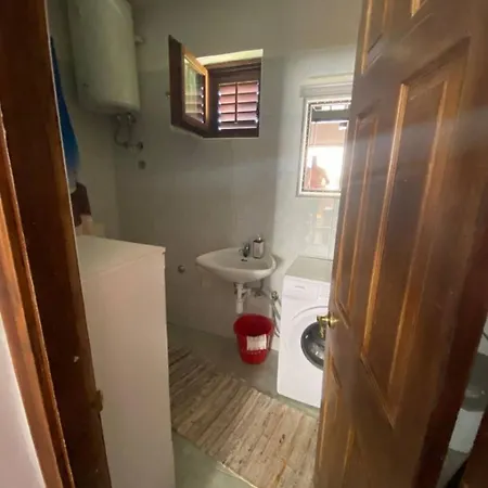 Jakov * تروغير